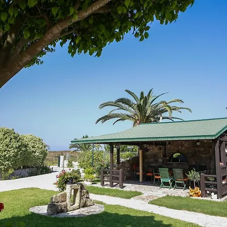 Sandy And Apartahotel 4*