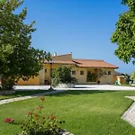 Lejlighedshotel Sandy And Svoronata