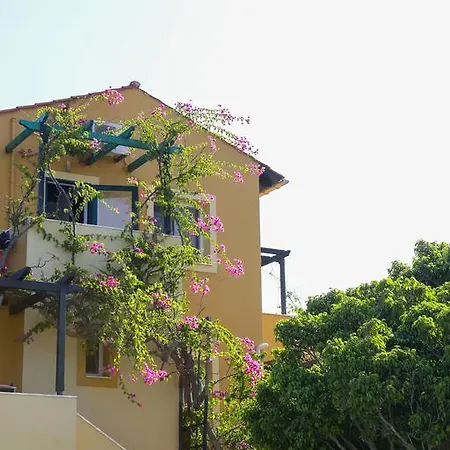 Apart Otel Sandy And Svoronata