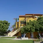沙滩别墅和公寓酒店 4* 斯沃伦塔