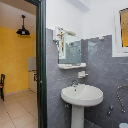 Sandy And Apart-hotel 4*