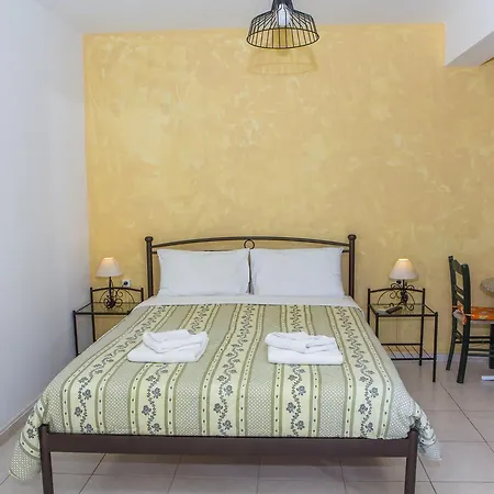 Sandy And Apart-hotel Svoronata