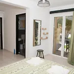 Sandy And Apartmanhotel 4*