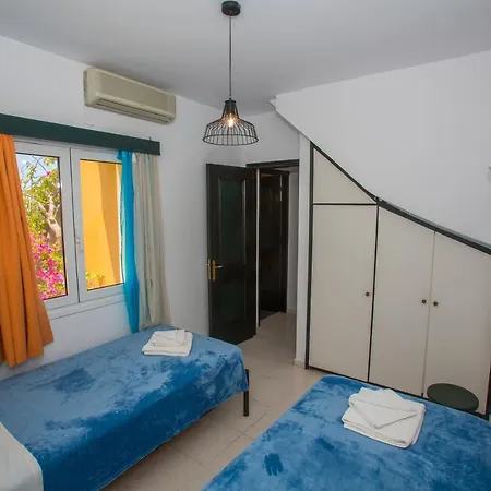 Sandy And 4* סבורונטה