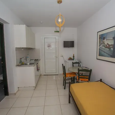 Sandy And מלון דירות 4*